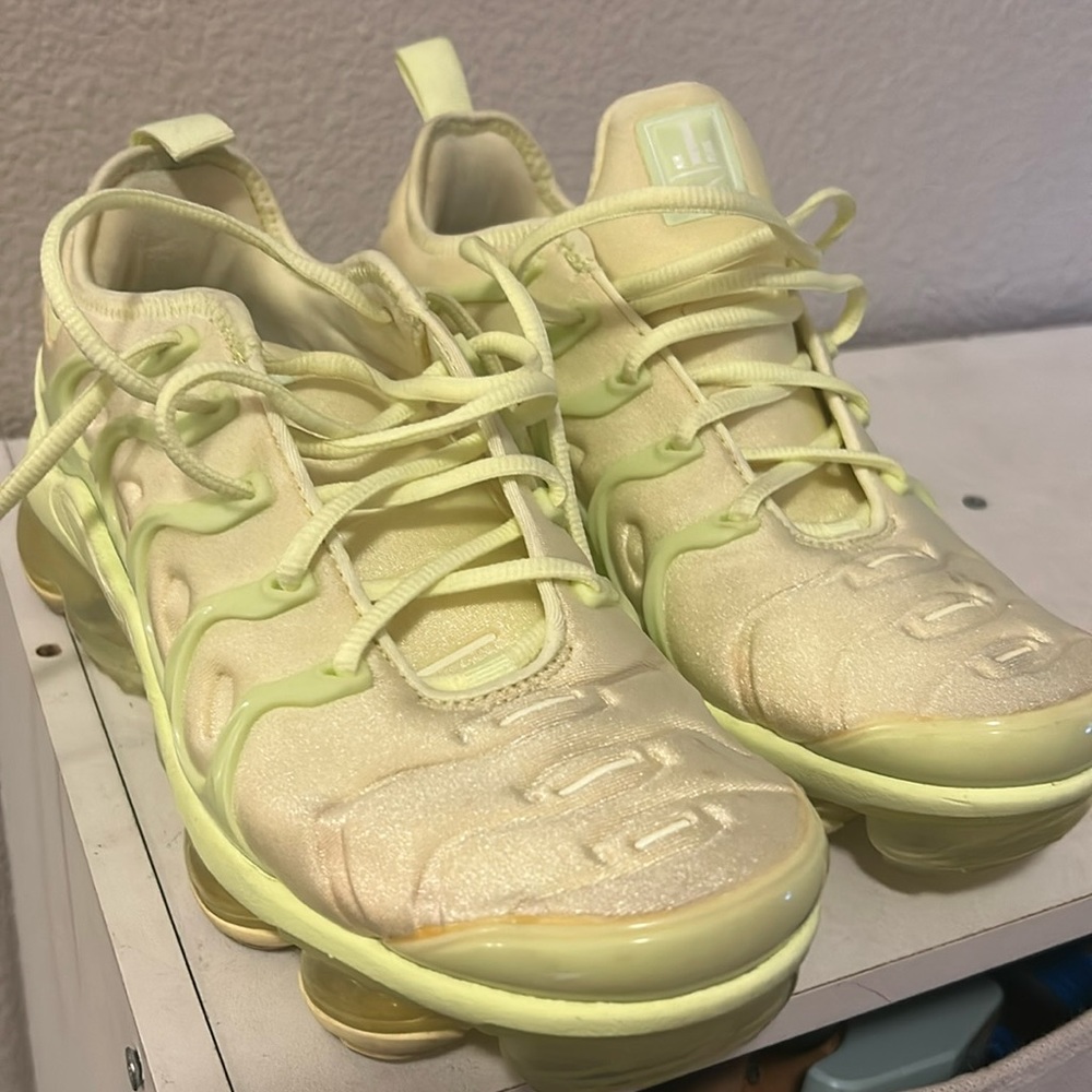 Nike Vapor Max light green